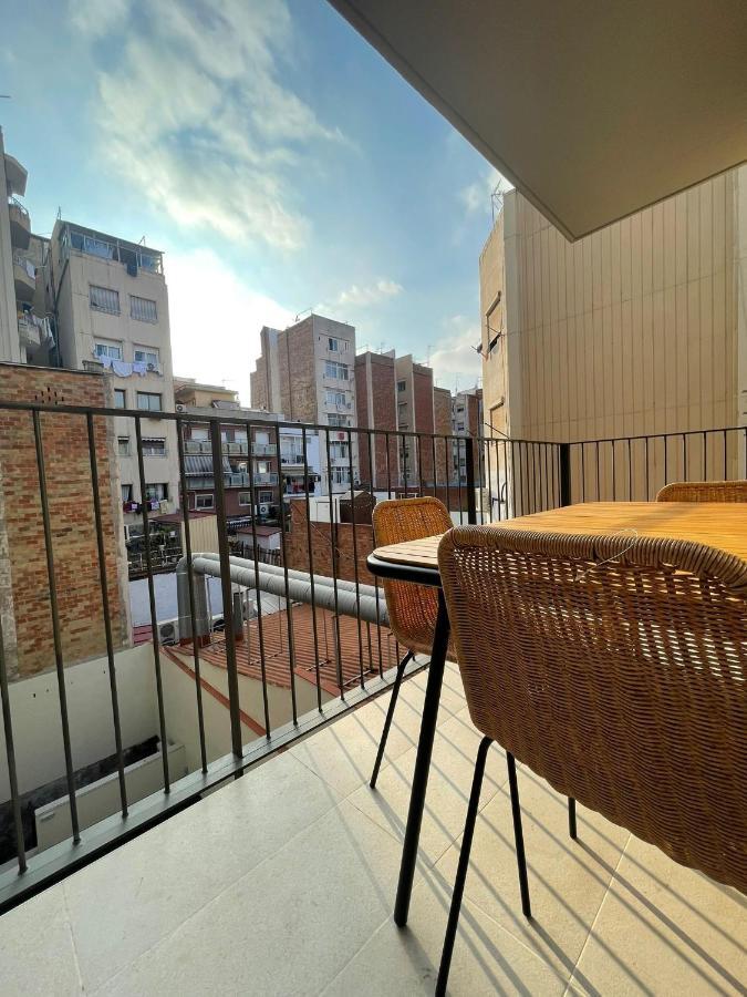 Bonito Piso Cerca Del Campo De Futbol De Barcelona Apartment L'Hospitalet de Llobregat Exterior photo